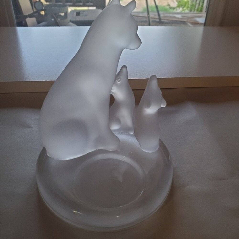 Partylite Frosted Glass Wolf Mother & Pups Votive Candle Holder - Picture 9 of 10